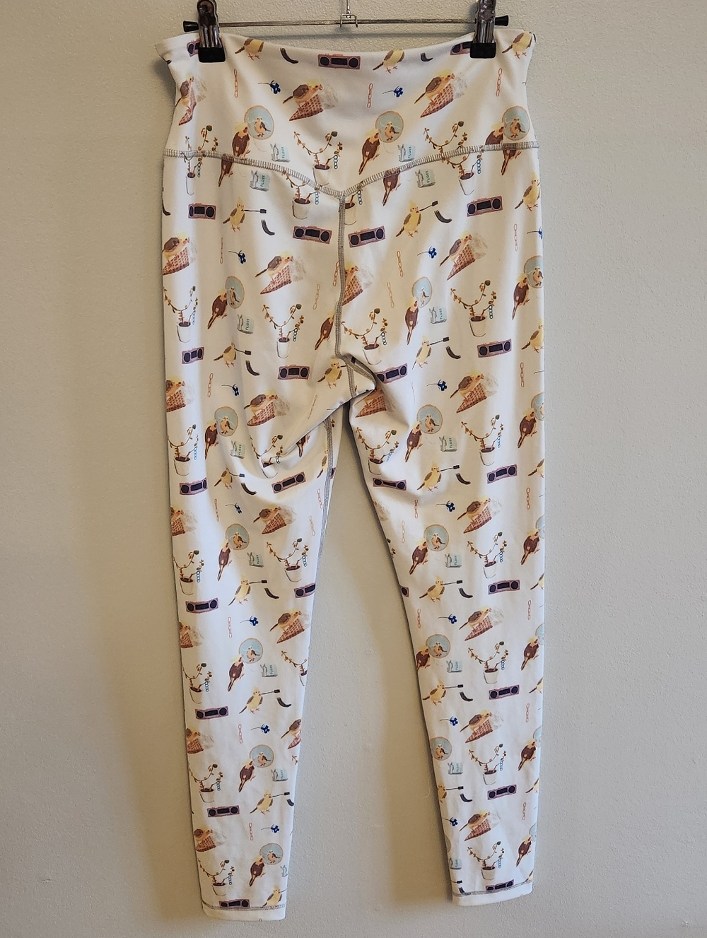 fashion brand company cockateil leggings sz L
